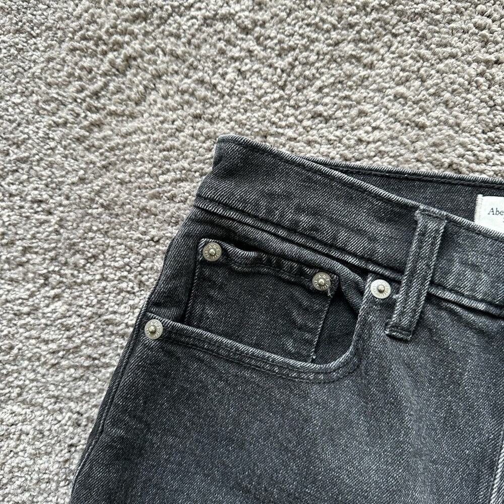 Abercrombie Ultra High Rise Ankle Straight Jeans - Picture 2 of 7